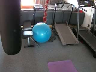 voyeurcam-julmodels-living-6