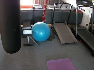 voyeurcam-julmodels-living-6