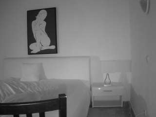 voyeurcam-julmodels-living-6