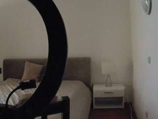 voyeurcam-julmodels-living-6 webcam