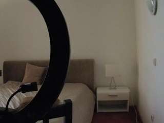 voyeurcam-julmodels-living-6