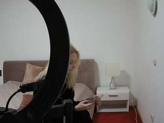 voyeurcam-julmodels-living-6 webcam