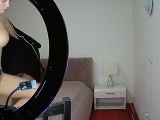 voyeurcam-julmodels-living-6