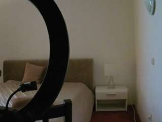 voyeurcam-julmodels-living-6