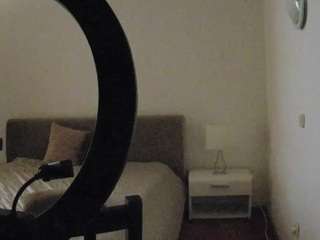 voyeurcam-julmodels-living-6