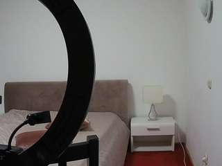 voyeurcam-julmodels-living-6