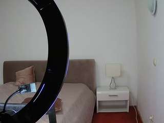 voyeurcam-julmodels-living-6