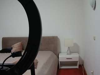 voyeurcam-julmodels-living-6 webcam