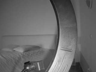 voyeurcam-julmodels-living-6 webcam