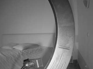 voyeurcam-julmodels-living-6 webcam