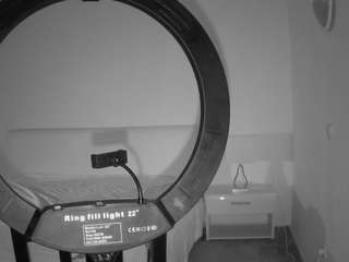 voyeurcam-julmodels-living-6 webcam