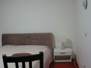 voyeurcam-julmodels-living-6 webcam