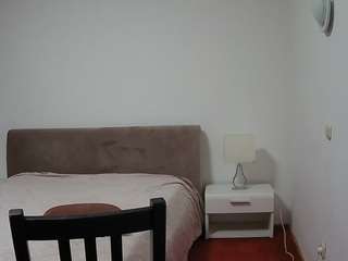 voyeurcam-julmodels-living-6 webcam