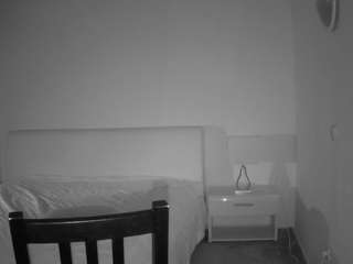 voyeurcam-julmodels-living-6 webcam