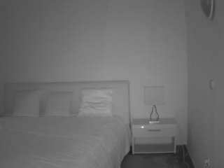 voyeurcam-julmodels-living-6