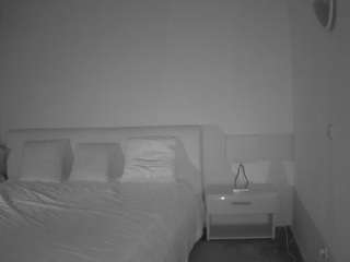 voyeurcam-julmodels-living-6 camsoda