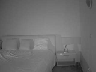 voyeurcam-julmodels-living-6 camsoda