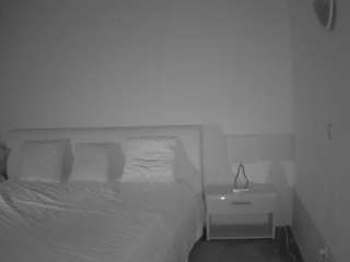 voyeurcam-julmodels-living-6