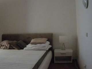 voyeurcam-julmodels-living-6