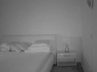 voyeurcam-julmodels-living-6