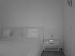 voyeurcam-julmodels-living-6's CamSoda show and profile