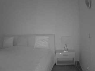 voyeurcam-julmodels-living-6 webcam