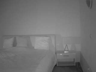 voyeurcam-julmodels-living-6 live cam profile