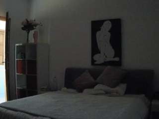 voyeurcam-julmodels-living-6