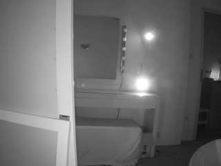 voyeurcam-julmodels-living-6