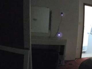 voyeurcam-julmodels-living-6