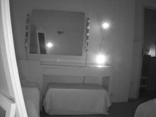 voyeurcam-julmodels-living-6