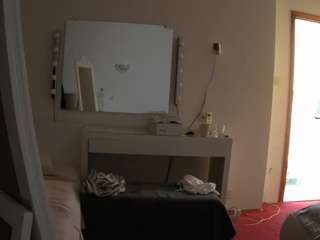 voyeurcam-julmodels-living-6