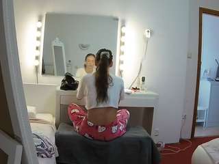 voyeurcam-julmodels-living-6