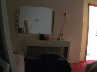 voyeurcam-julmodels-living-6