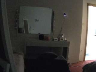 voyeurcam-julmodels-living-6 webcam