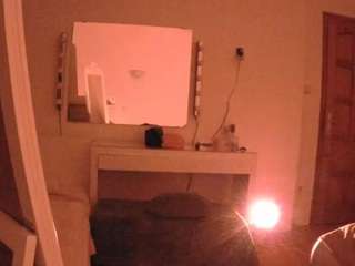 voyeurcam-julmodels-living-6 webcam