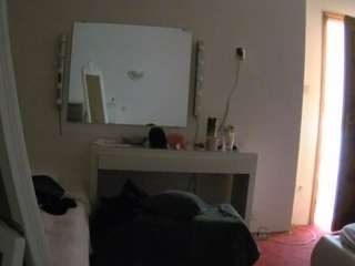 voyeurcam-julmodels-living-6