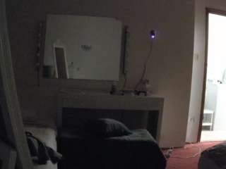This model is live right now. voyeurcam-julmodels-living-6