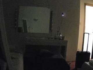 voyeurcam-julmodels-living-6