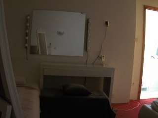 voyeurcam-julmodels-living-6