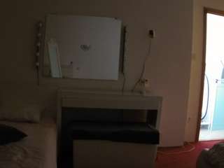 voyeurcam-julmodels-living-6