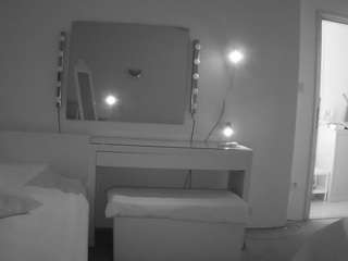 voyeurcam-julmodels-living-6
