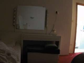 voyeurcam-julmodels-living-6