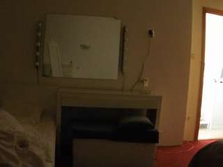 voyeurcam-julmodels-living-6