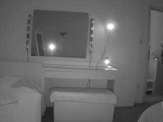 voyeurcam-julmodels-living-6