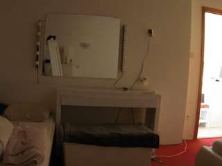 voyeurcam-julmodels-living-6