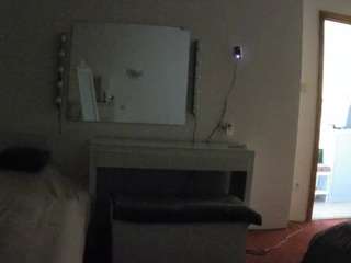 voyeurcam-julmodels-living-6