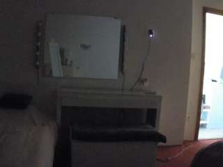 voyeurcam-julmodels-living-6
