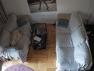 Voyeurcam-julmodels-living-7