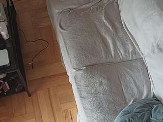 voyeurcam-julmodels-living-7